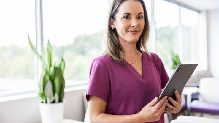 How Nurses in the US Can Buy a Home Faster Using Profession-Specific Lending Programs